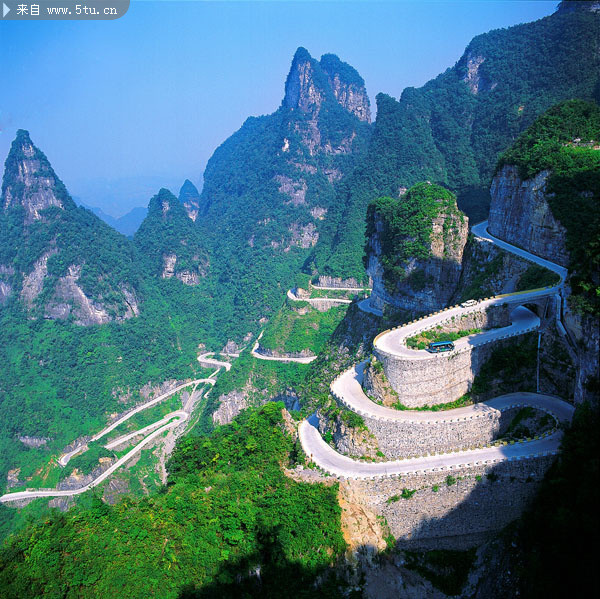 天门山风景_通天大道