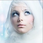 白发美女图片 眼睛斜视的图片