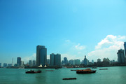 海滨城市风景照