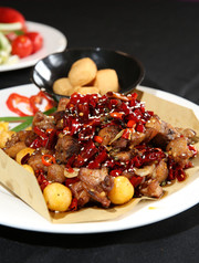 香辣鸡丁高清图片