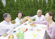 老人聚会图片