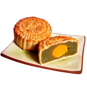 中秋蛋黄月饼图片