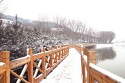 雪景木栈道风景图片素材