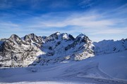 唯美雪山景色素材图片
