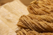 单饼卷馓子图片
