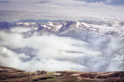 高山远景自然风景图片