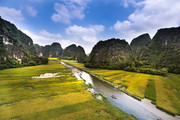 河流大山美景图片