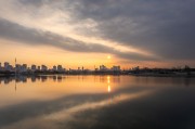 聊城东昌湖日出美图