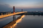 济南黄河凤凰大桥黄昏景色