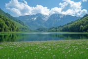 绿色高山湖泊风景壁纸