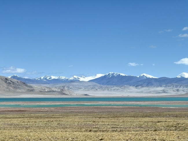 高原雪山风景摄影图片